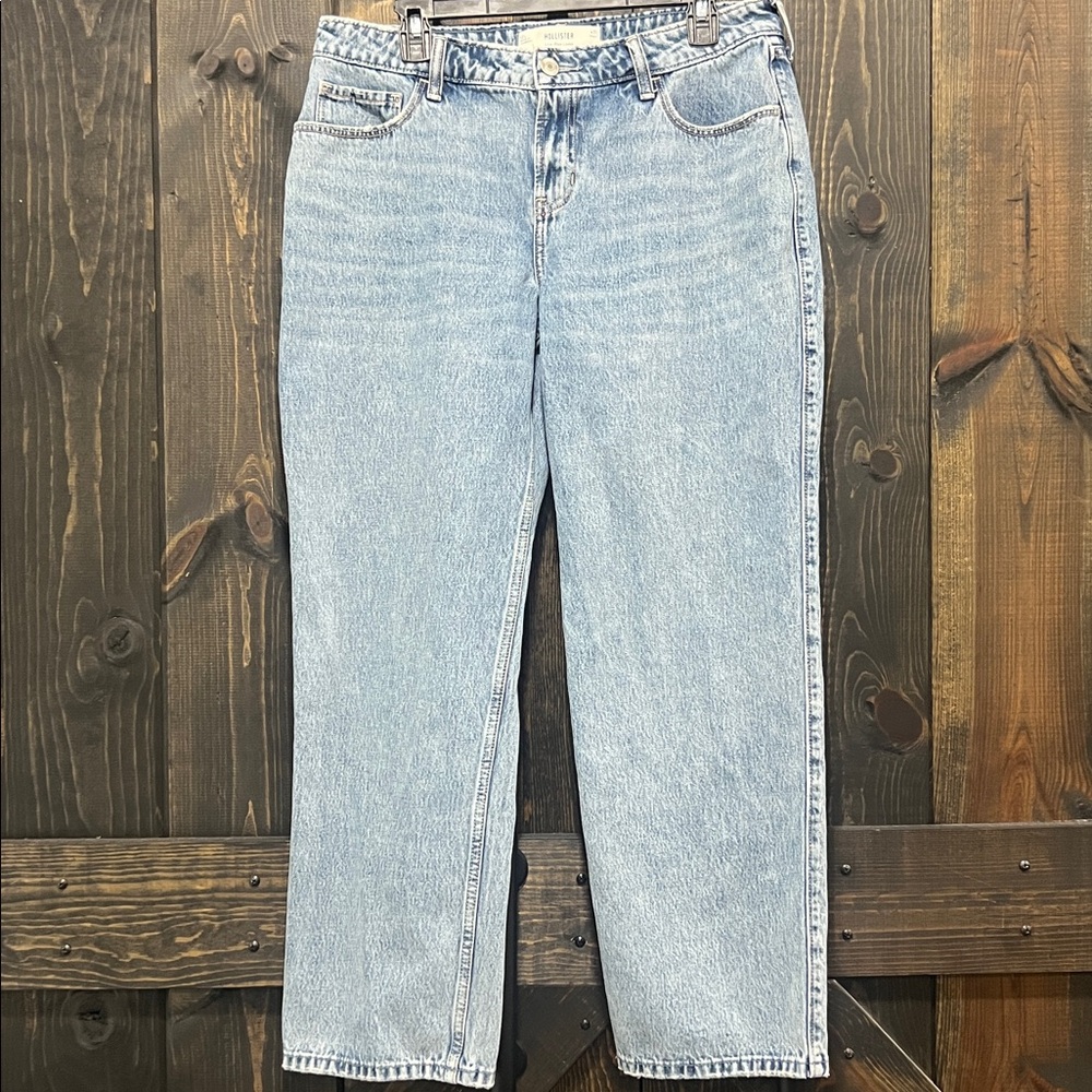 Hollister Low Rise Loose Jeans 31‎ Short Light Wash 12S Straight Leg Ankle Denim
